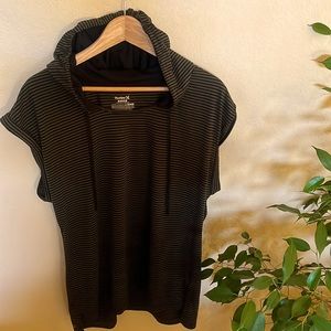 Hurley women’s hooded tee shirt